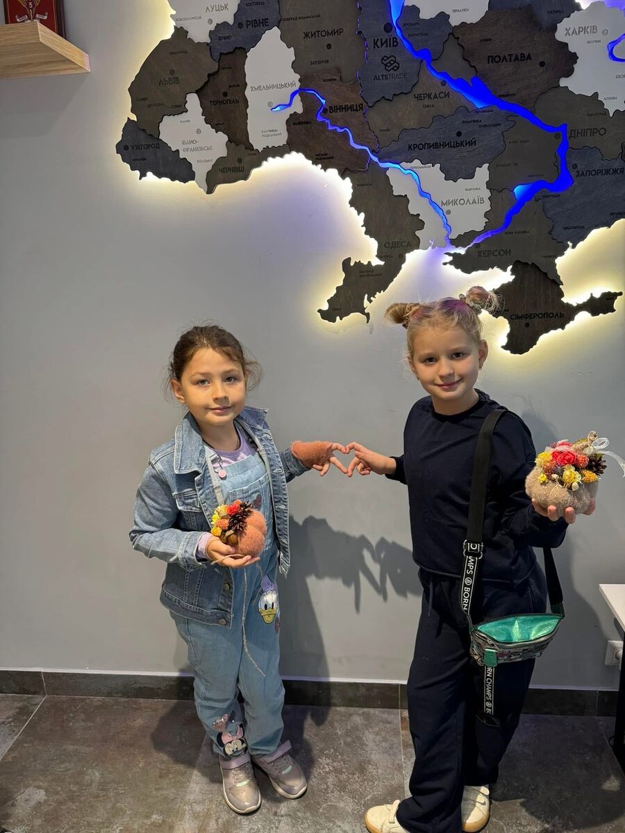 Фото з галереї