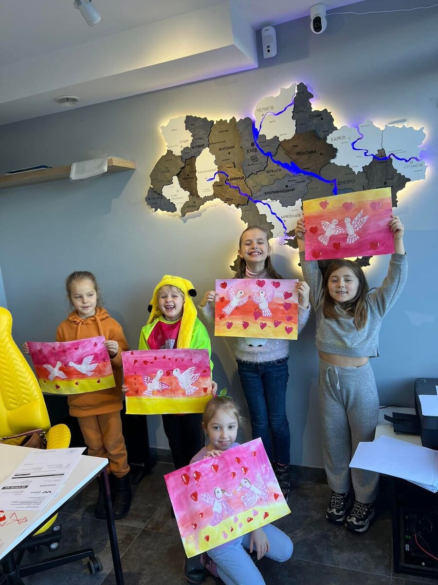 Фото з галереї