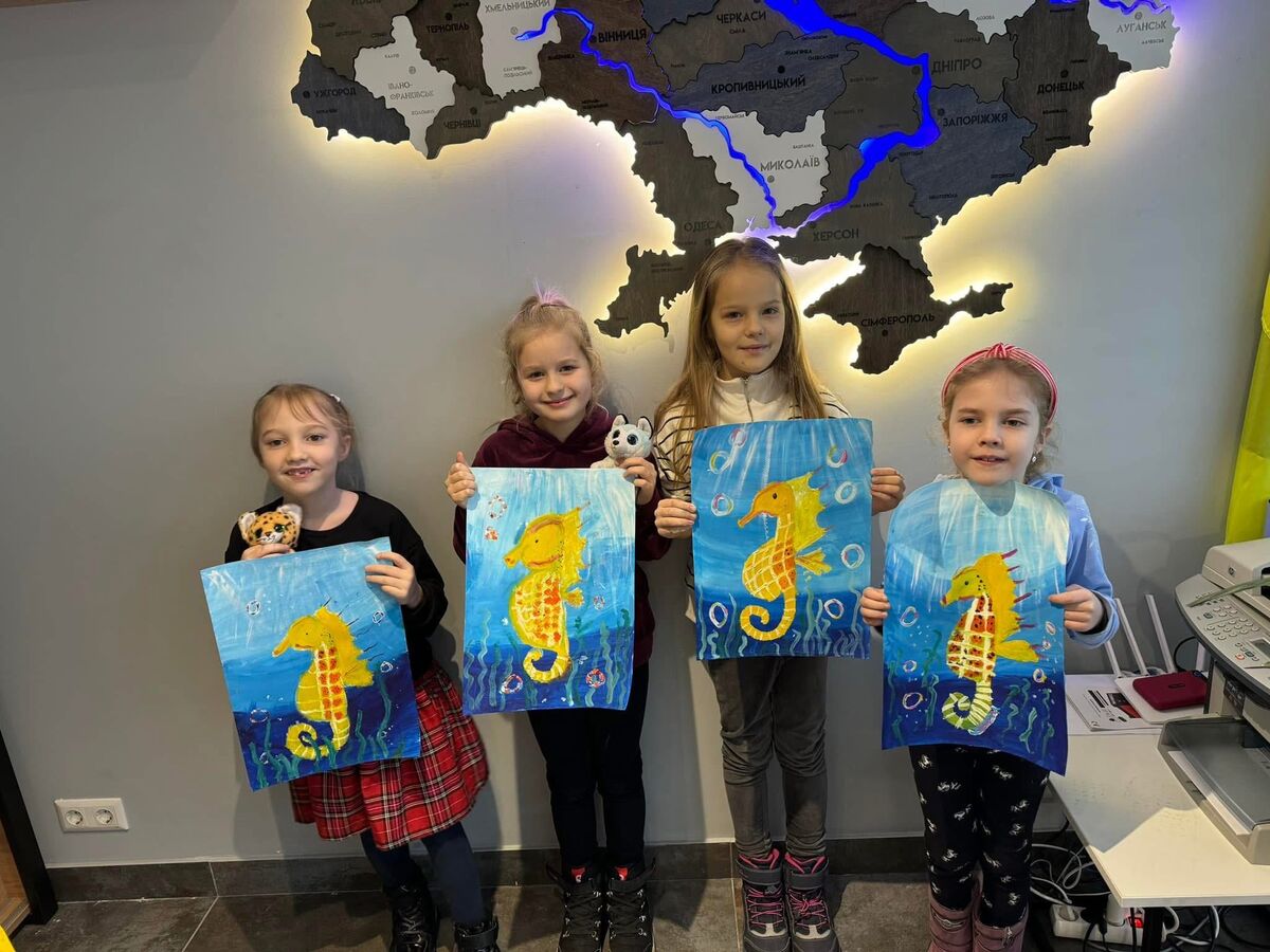 Фото з галереї