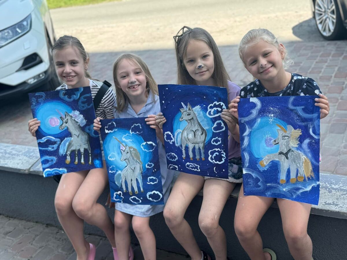 Фото з галереї