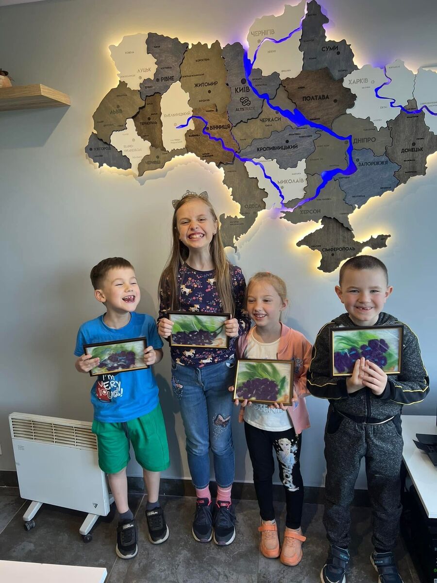 Фото з галереї