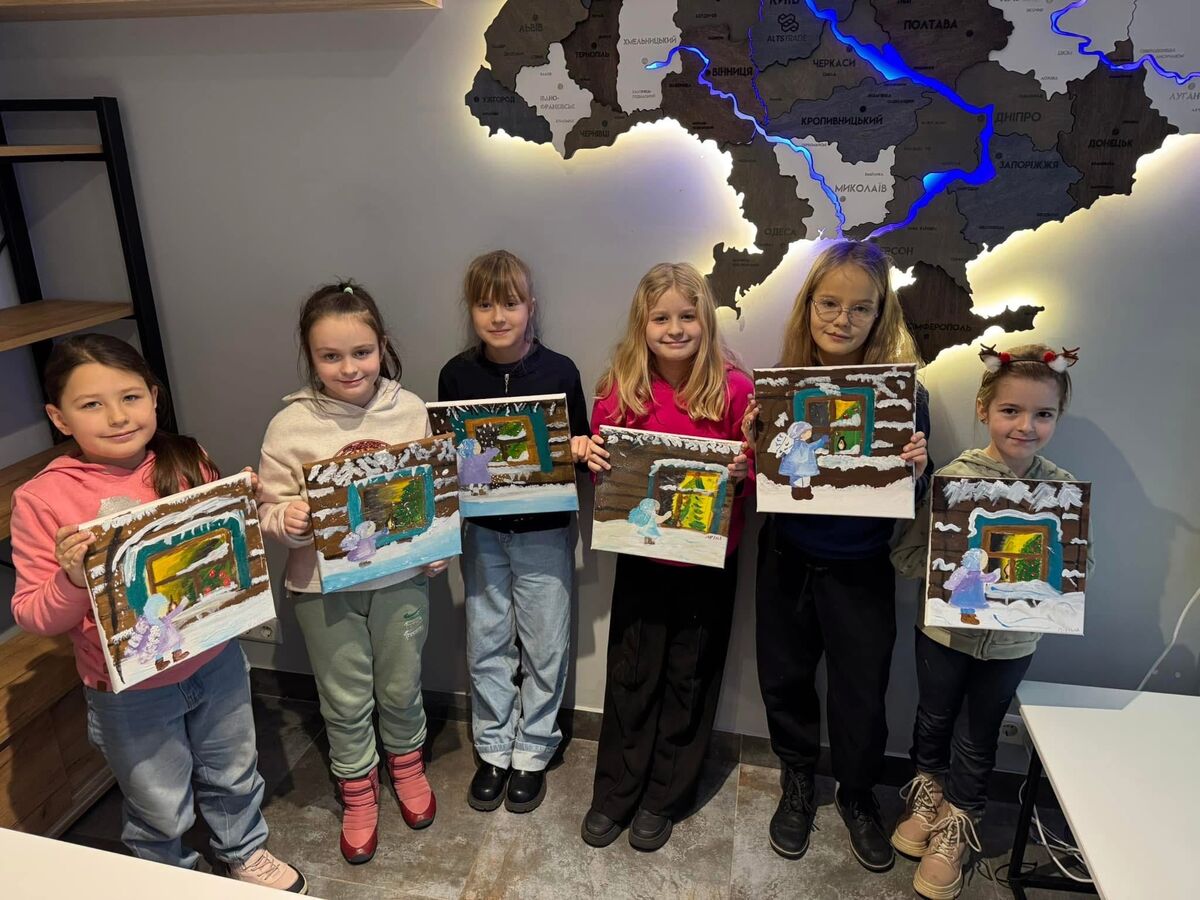 Фото з галереї