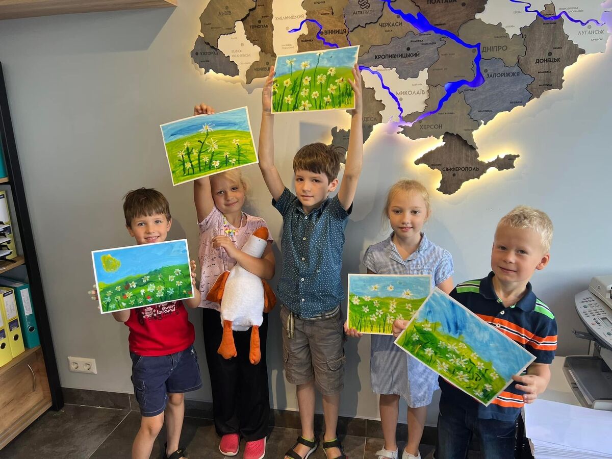 Фото з галереї