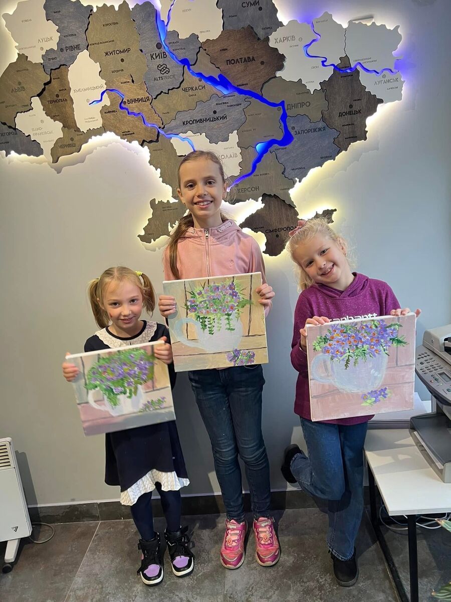 Фото з галереї