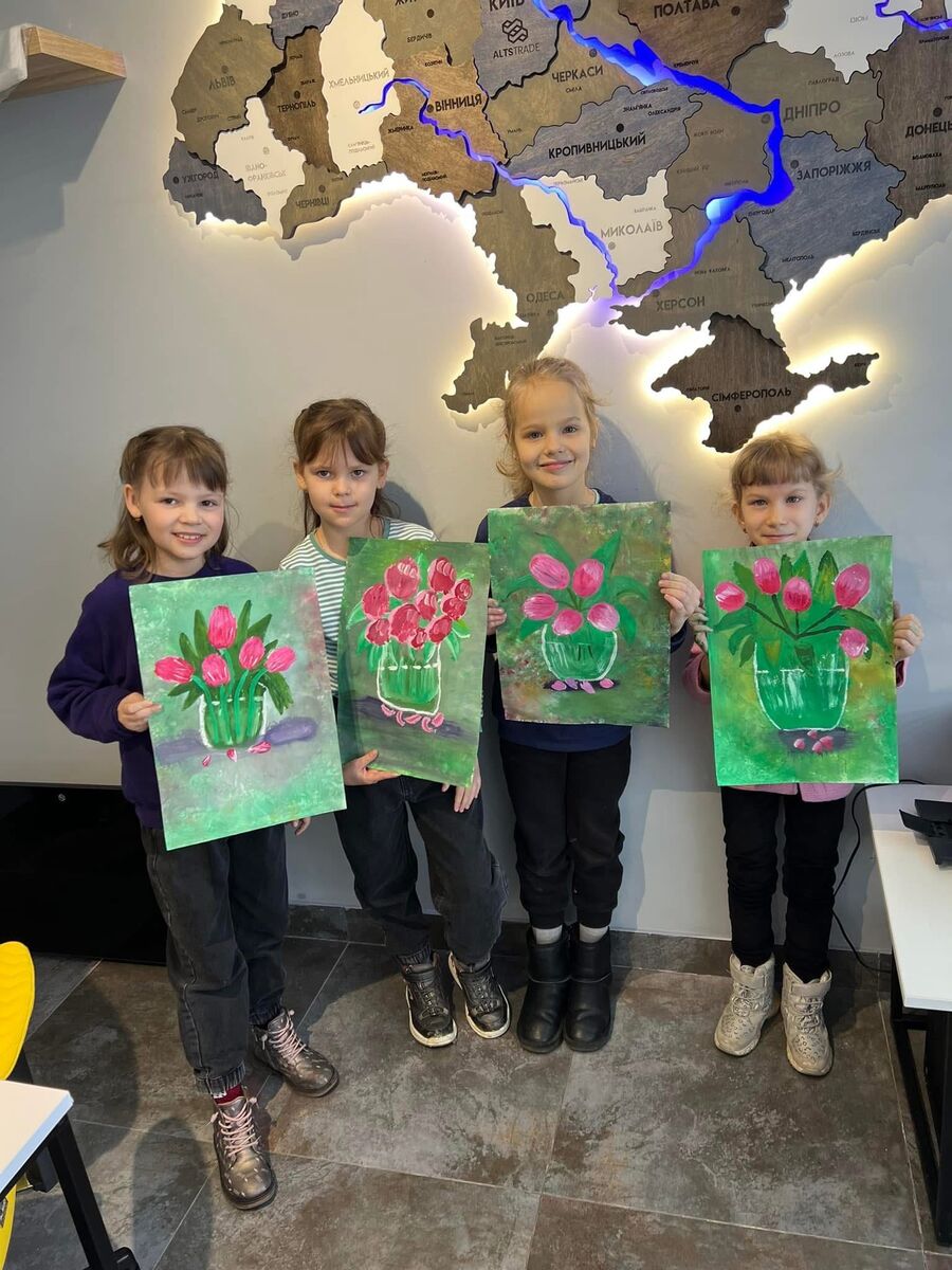 Фото з галереї