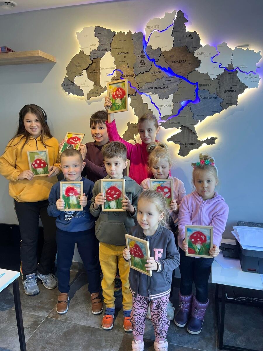 Фото з галереї