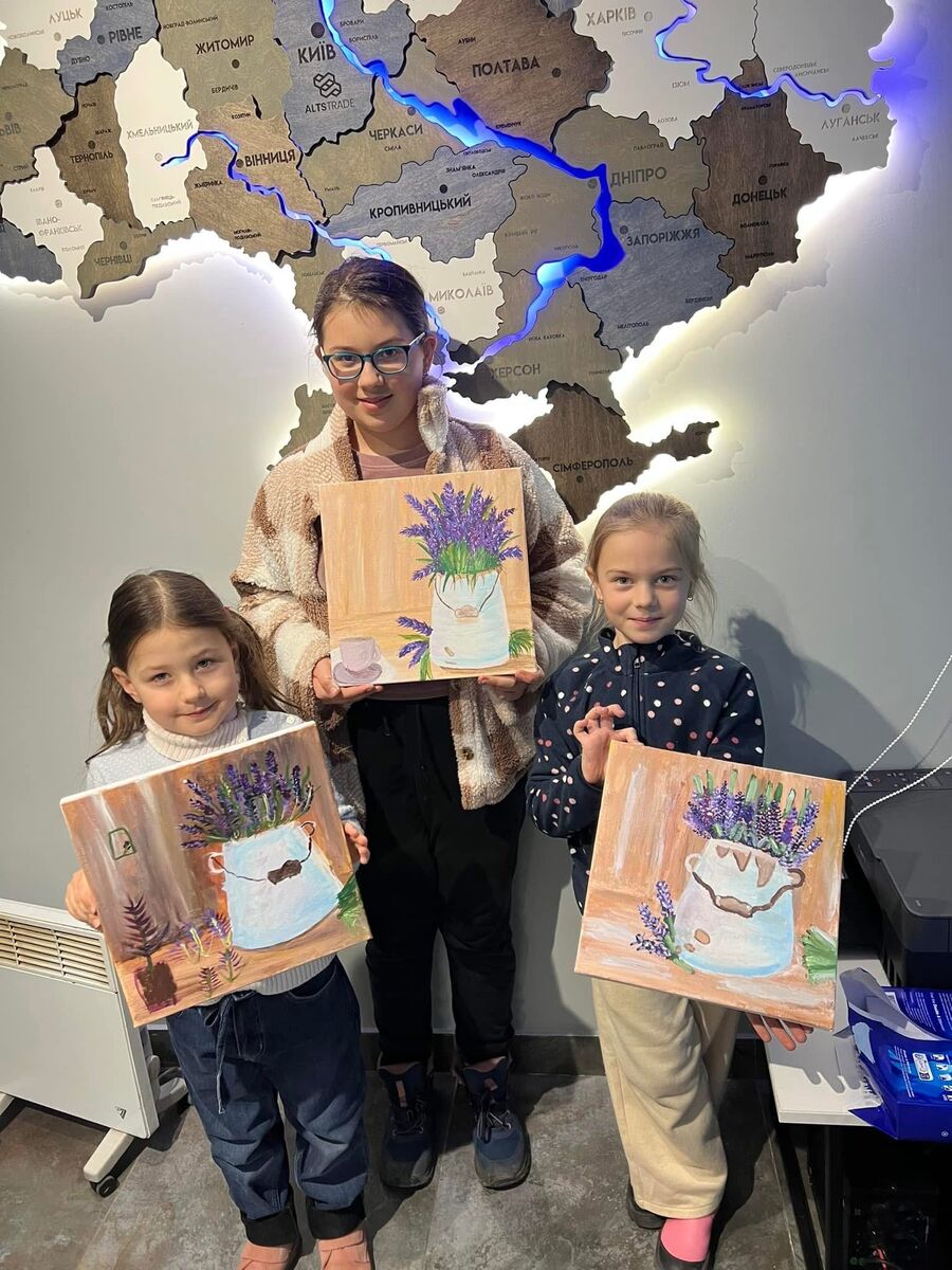 Фото з галереї