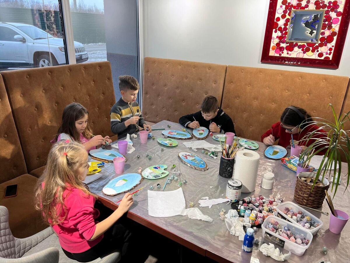 Фото з галереї