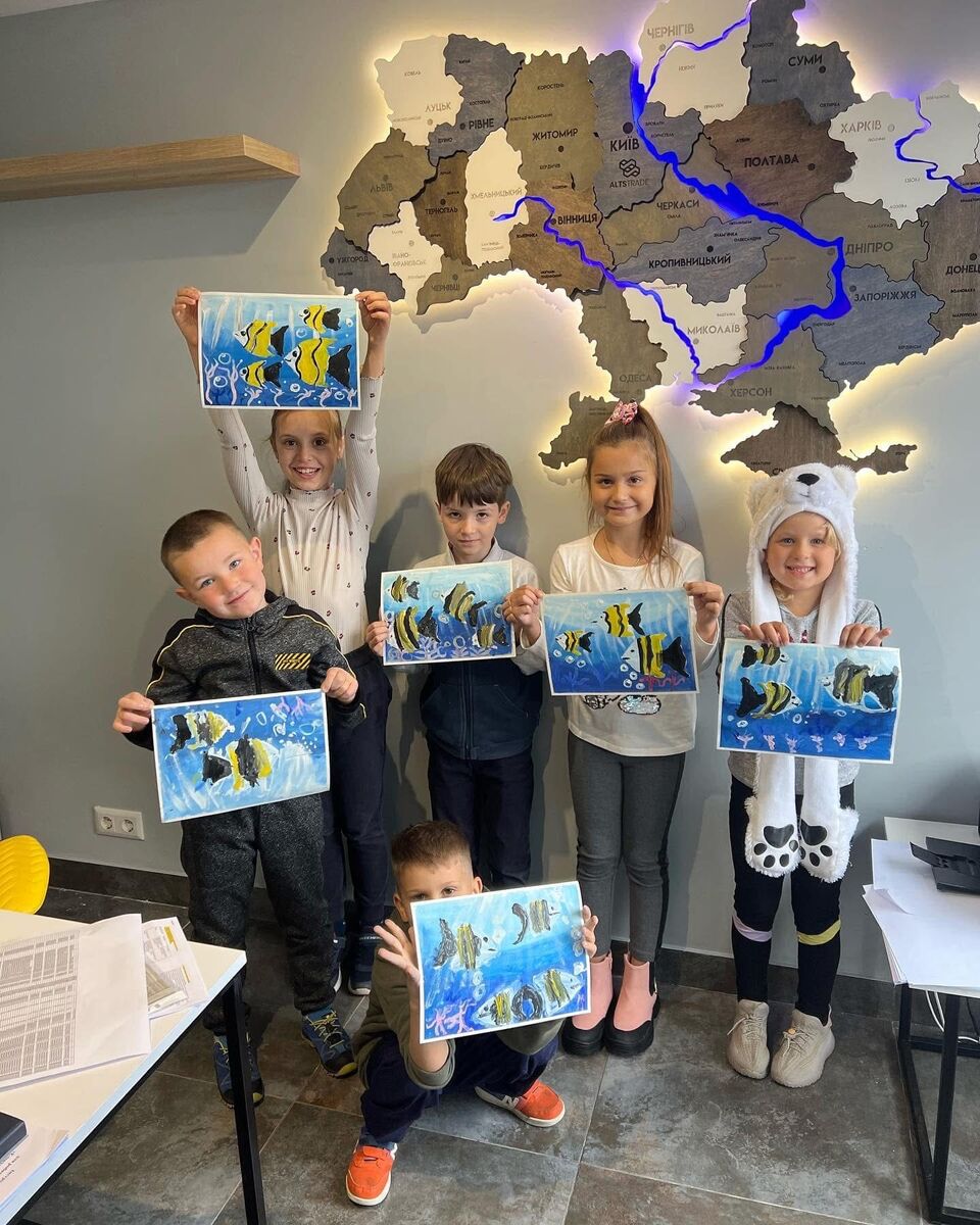 Фото з галереї